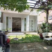 bán nhà vườn 5,2 * 25 mét, ô tô tránh, khu dân cư ven sông thoáng mát